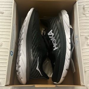 Women’s Hokas, Mach 5; size 8
